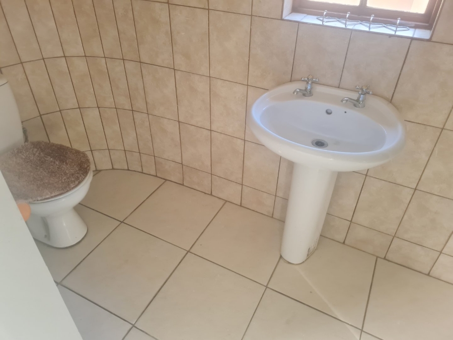 5 Bedroom Property for Sale in Noordhoek Free State